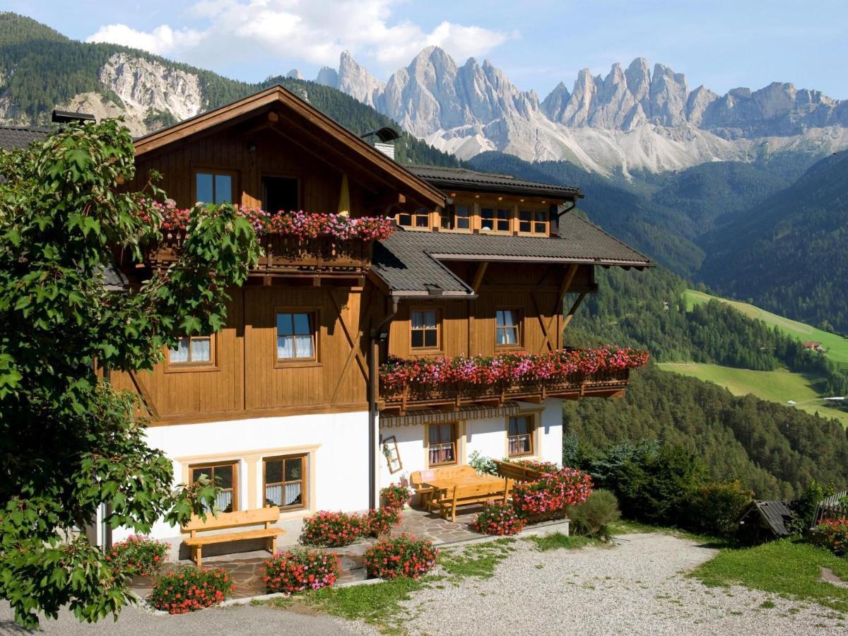 Apartment House Niedermunthof Sass Rigais, Villnoess Esterno foto